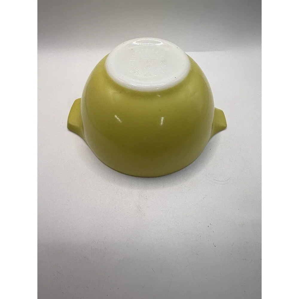 Vintage Pyrex Orange Yellow Cinderella Mixing Bowls 441 442 Set Of 2 USA Glass